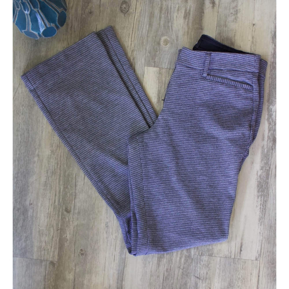 Euc Express Columnist Barely Boot Pants. Size 4. - image 4